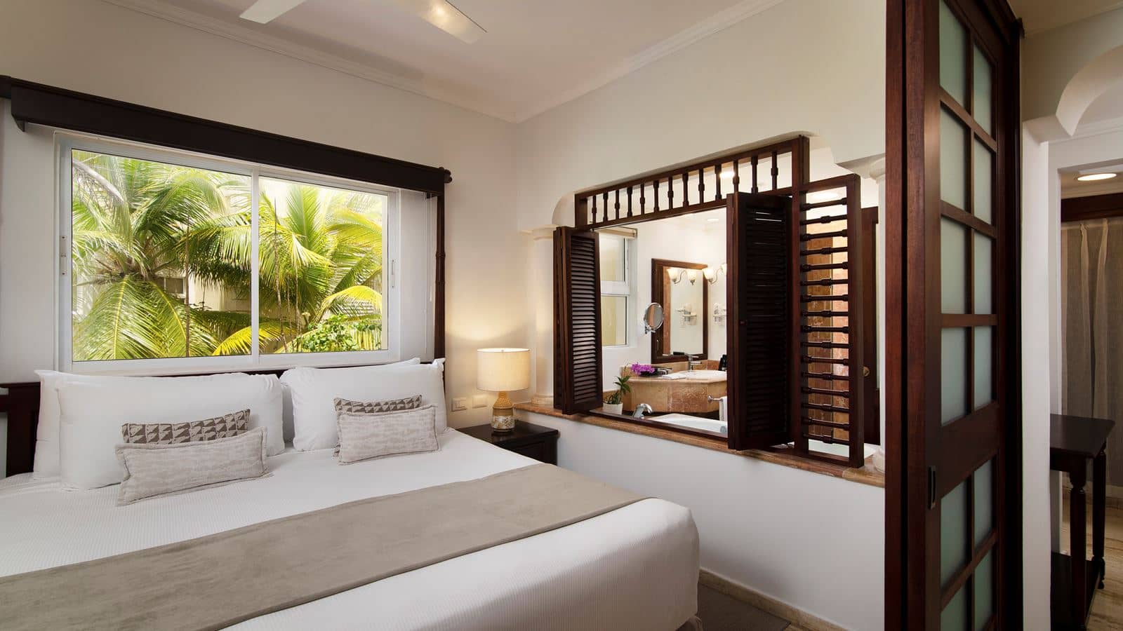 rooms-the-level-suite-garden-view
