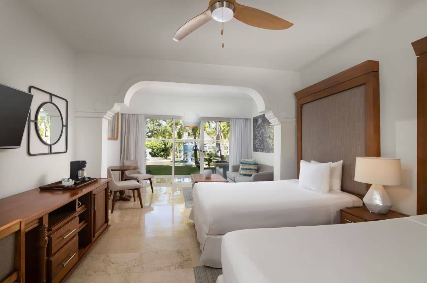 rooms-the-level-junior-suite-garden-view