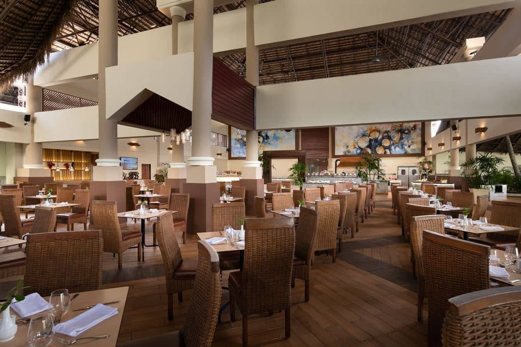 restaurants-open-sea-international-buffet