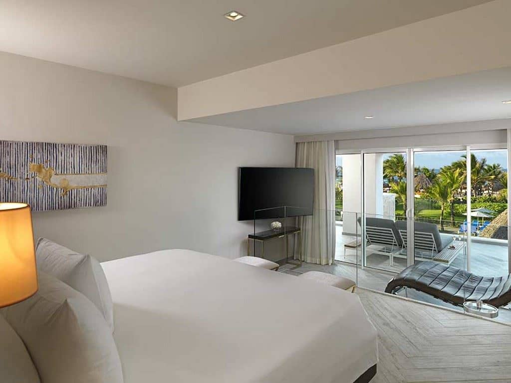 rooms-rock-suite-one-bedroom-with-personal-assistant