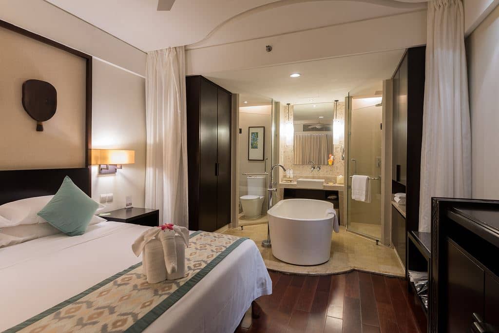 rooms-premier-twobedroom-suite-with-ocean-view