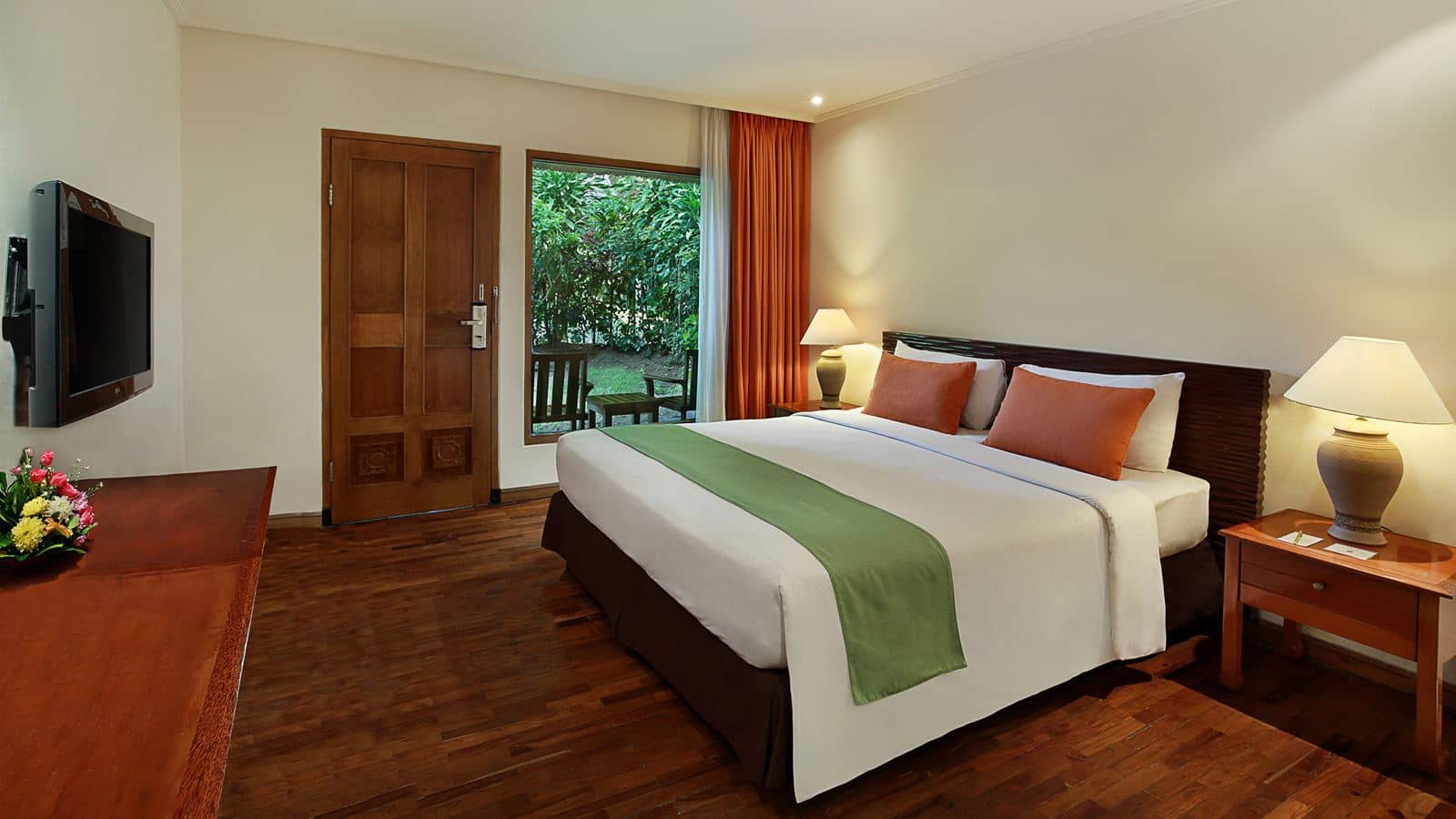 rooms-superior-room