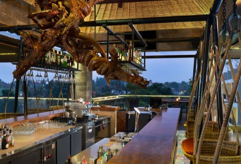 bars-naga-rooftop-bar