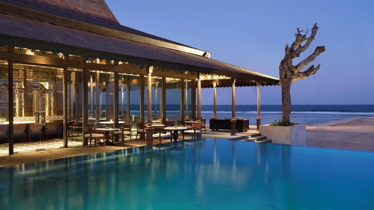 restaurants-reef-beach-club