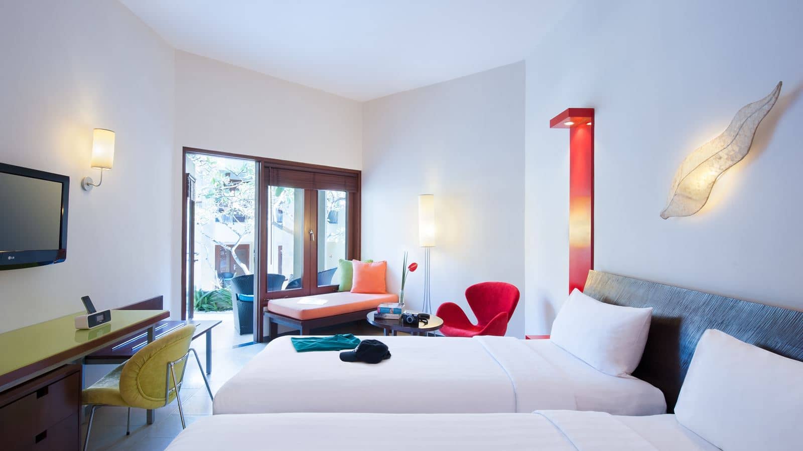 rooms-deluxe-room