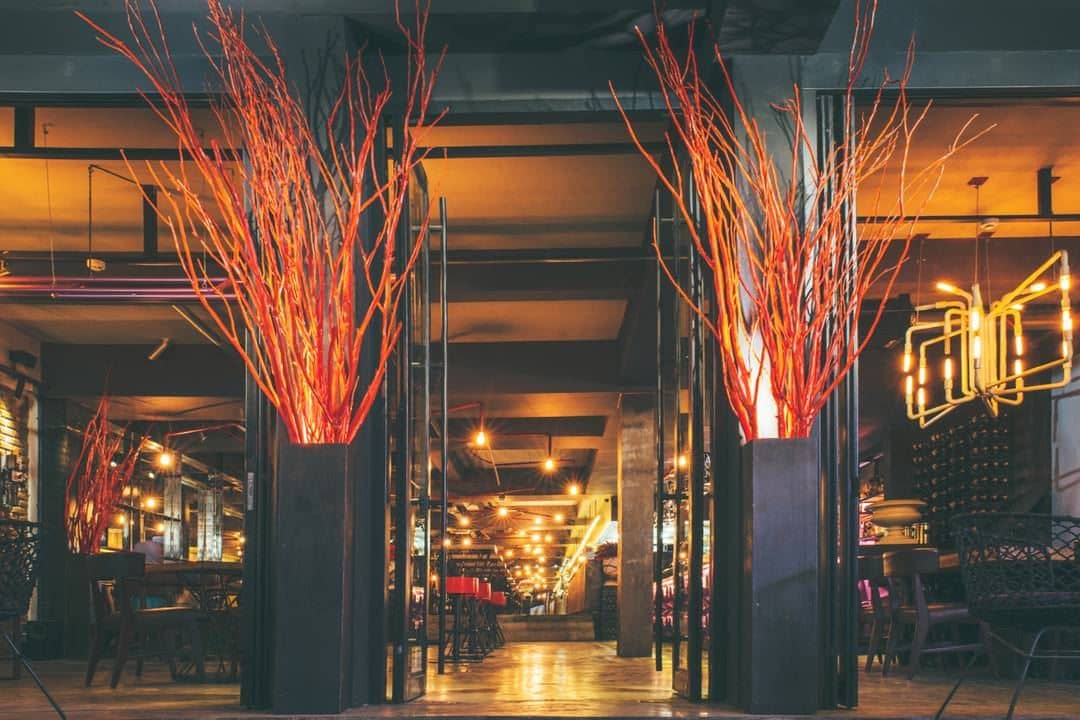 restaurants-cest-la-vie-restaurant-and-bar