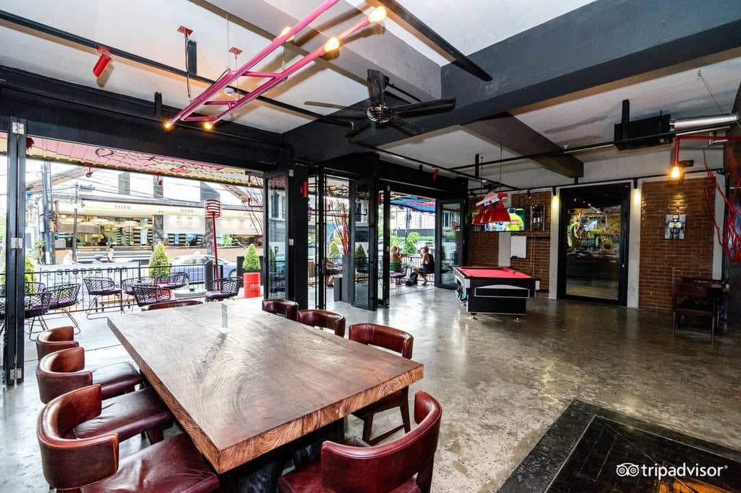 restaurants-cest-la-vie-restaurant-and-bar