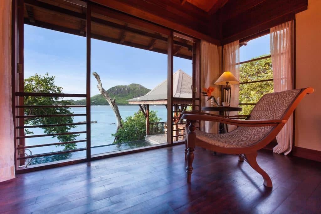 rooms-2-bedroom-enchanted-signature-villa
