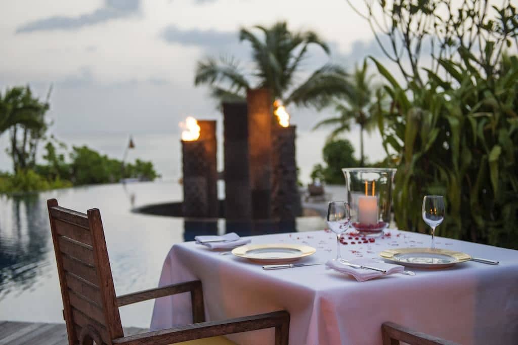 restaurants-lunch-on-the-villa