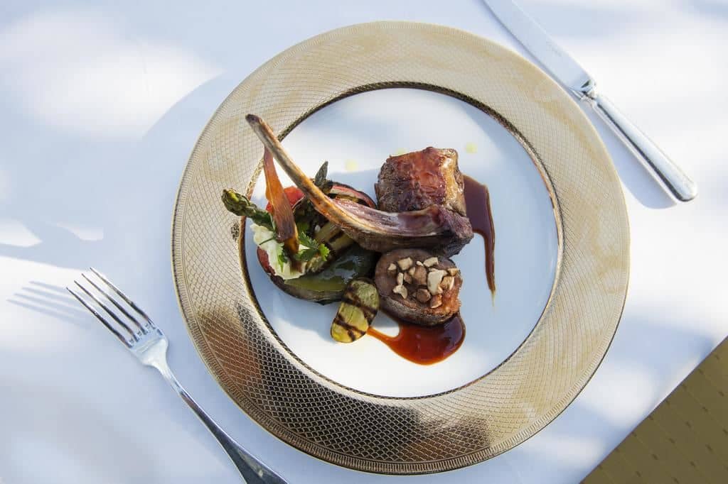 restaurants-dinner-on-the-villa