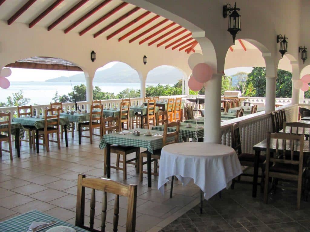 restaurants-restaurant