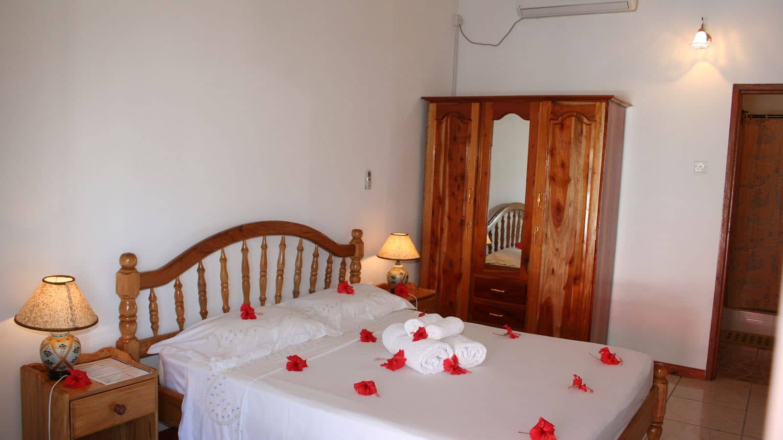rooms-standard-double-room