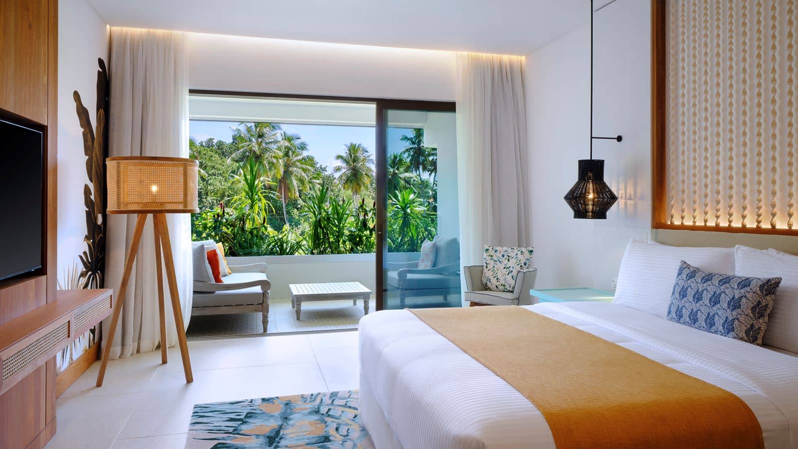 rooms-deluxe-room