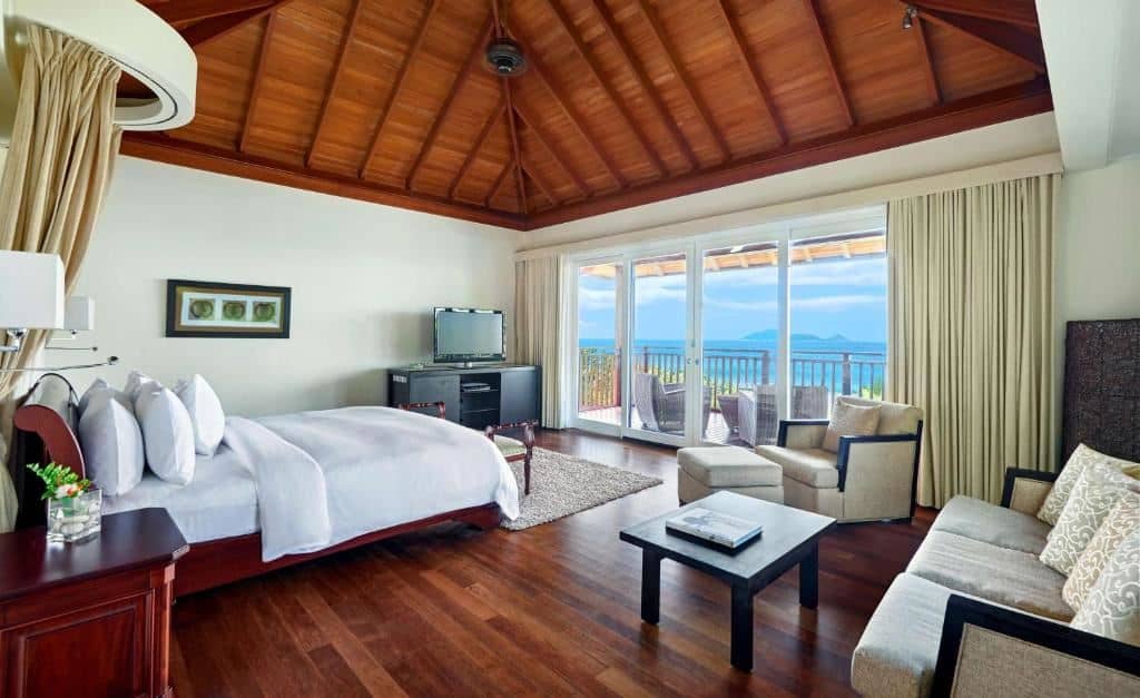 rooms-two-bedroom-silhouette-estate