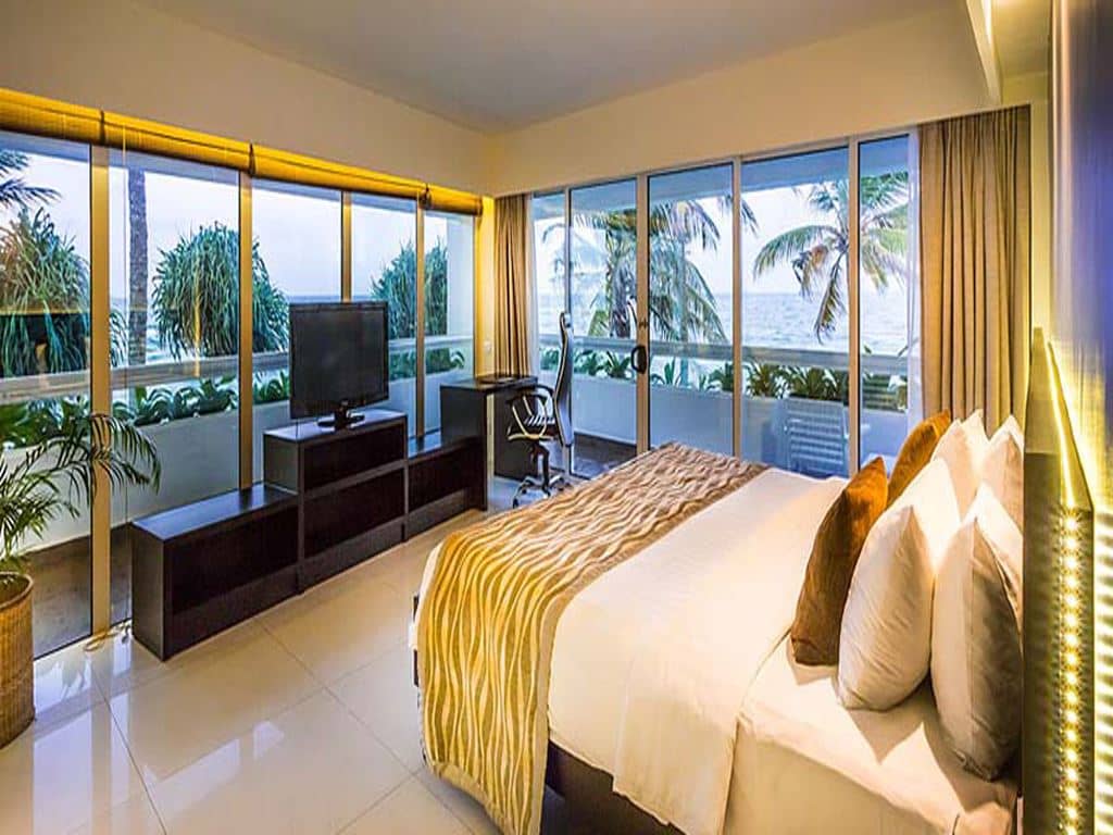 rooms-colonial-suites