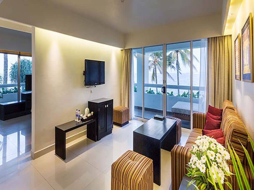 rooms-colonial-suites