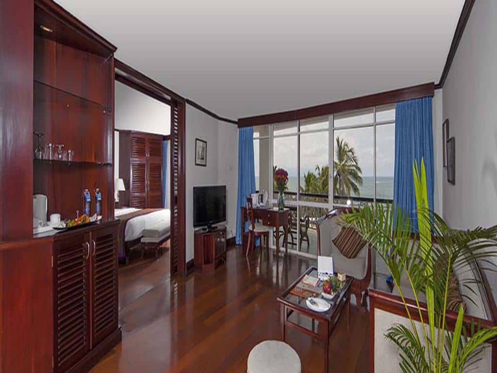 rooms-colonial-suites