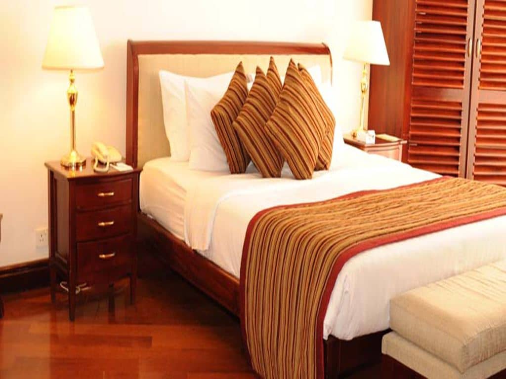 rooms-colonial-suites