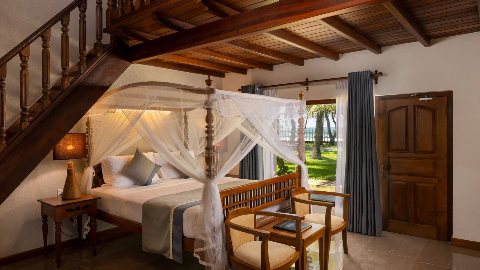 rooms-family-room
