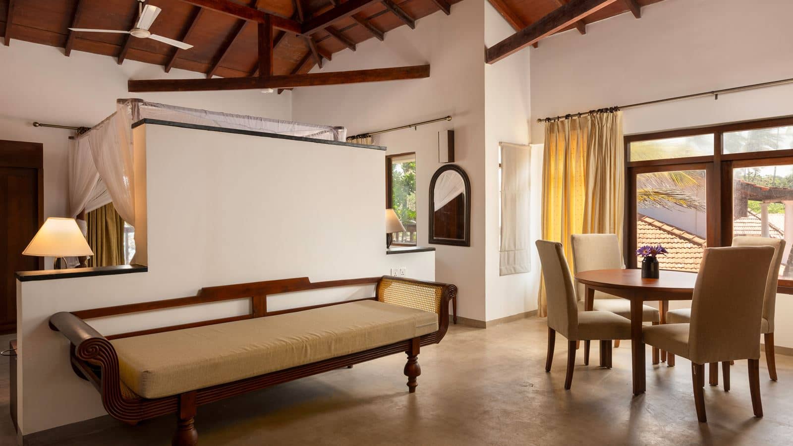 rooms-standard-sea-side-view-room
