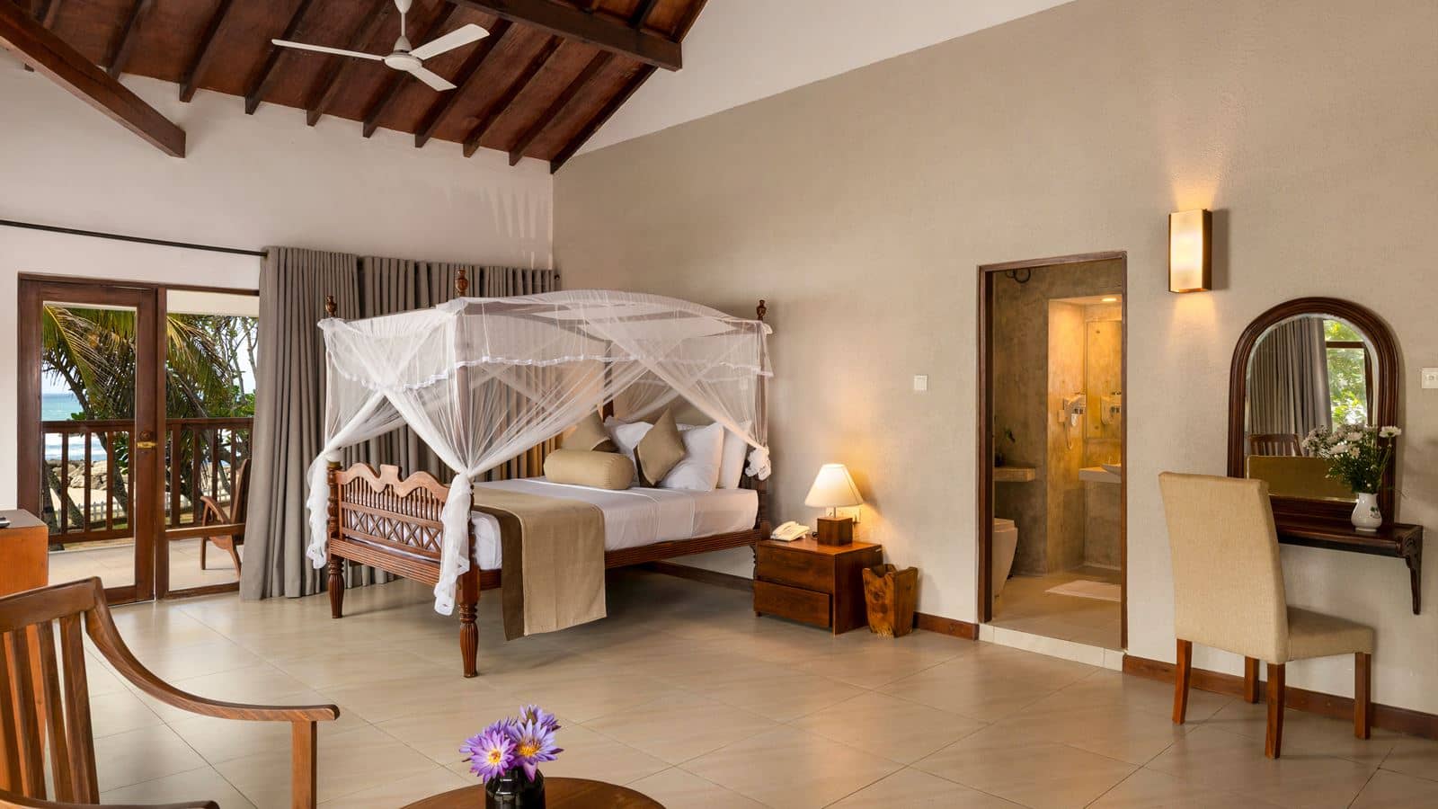 rooms-superior-sea-view-room