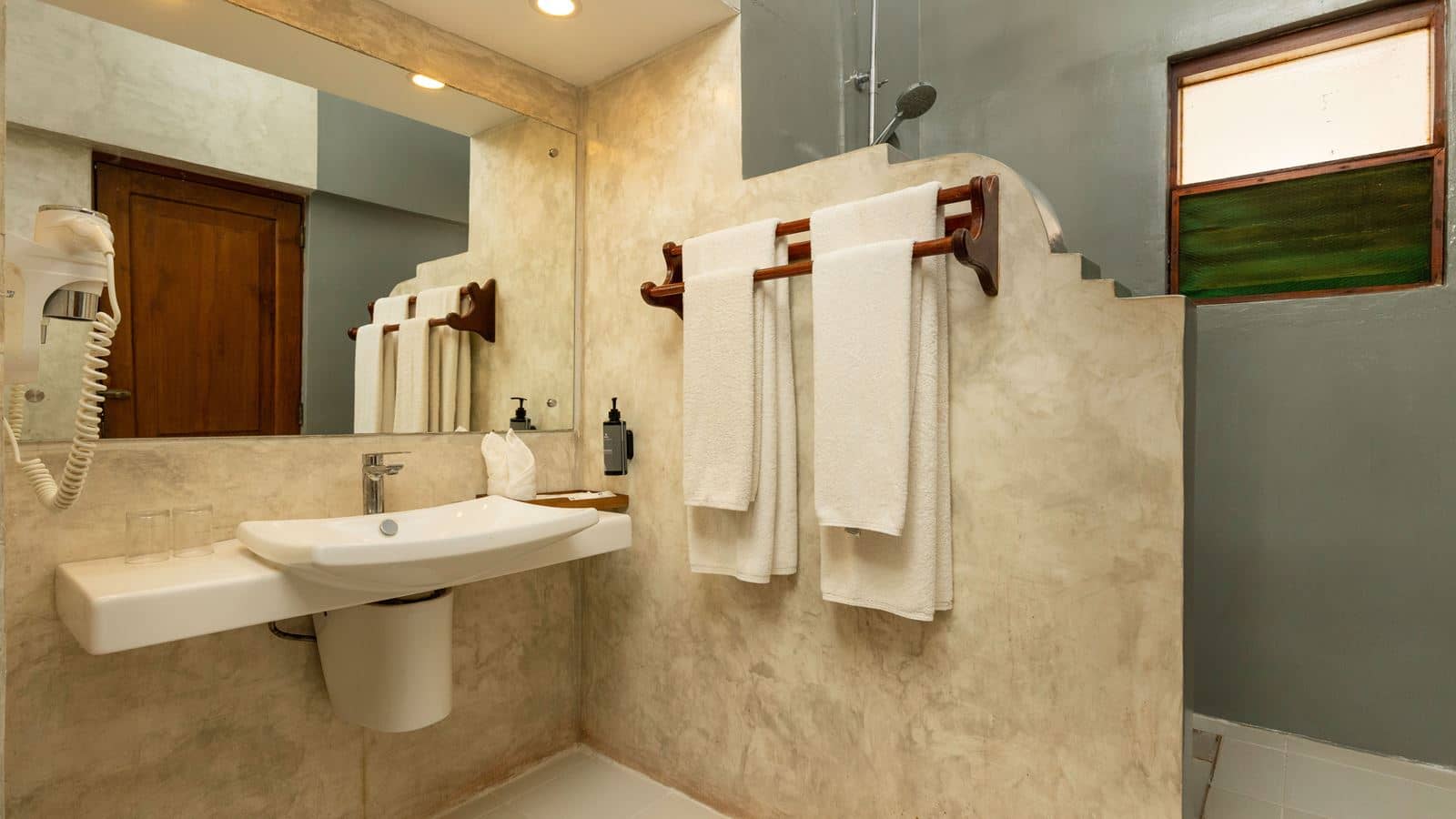 rooms-superior-sea-view-room