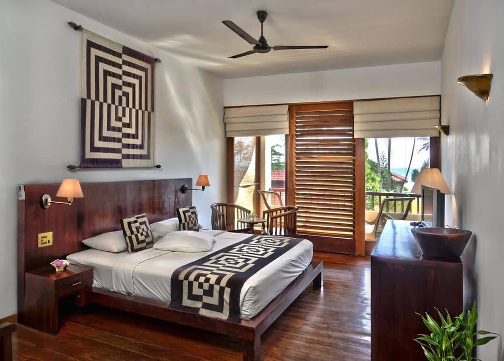 rooms-superior-room