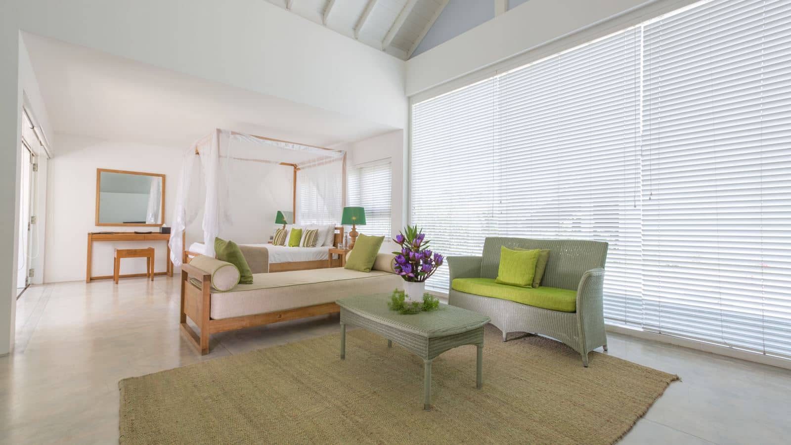 rooms-superior-deluxe-suite