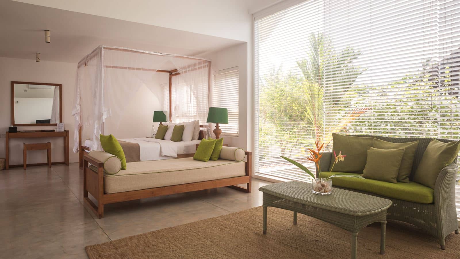 rooms-superior-deluxe-suite