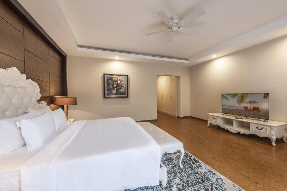 rooms-villa-4-bedroom-pool-view-no-extra-bed
