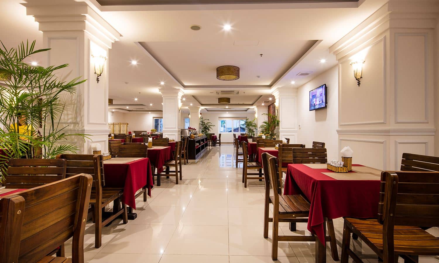 restaurants-restaurant