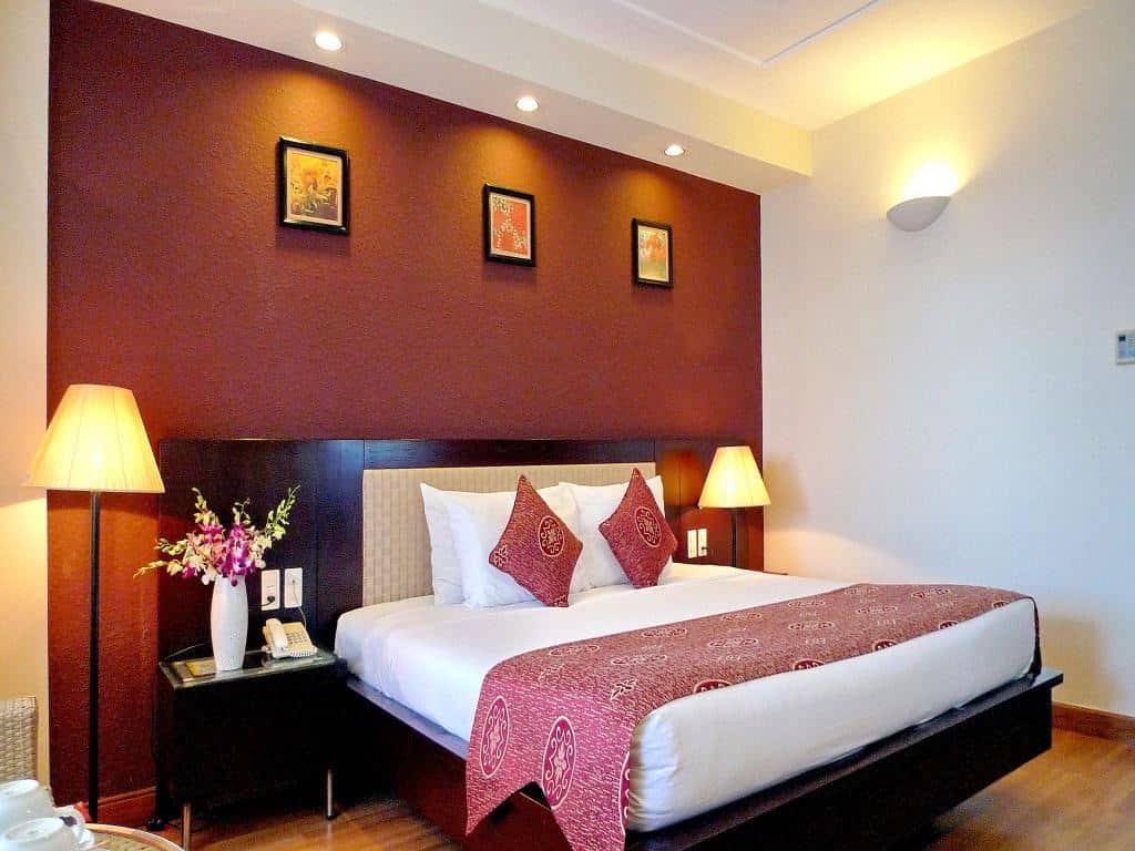 rooms-superior-room