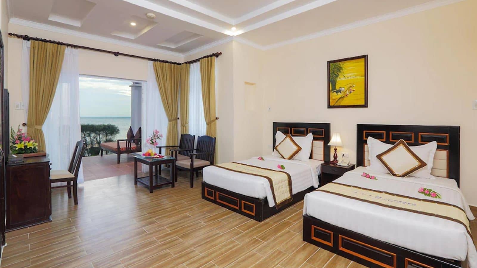 rooms-villa-beachfront-with-terrace