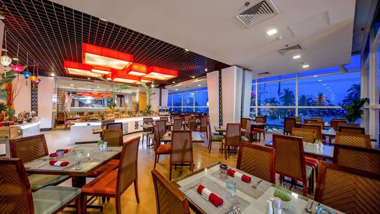 restaurants-the-square