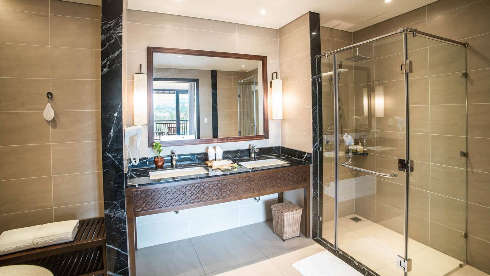 rooms-signature-suite