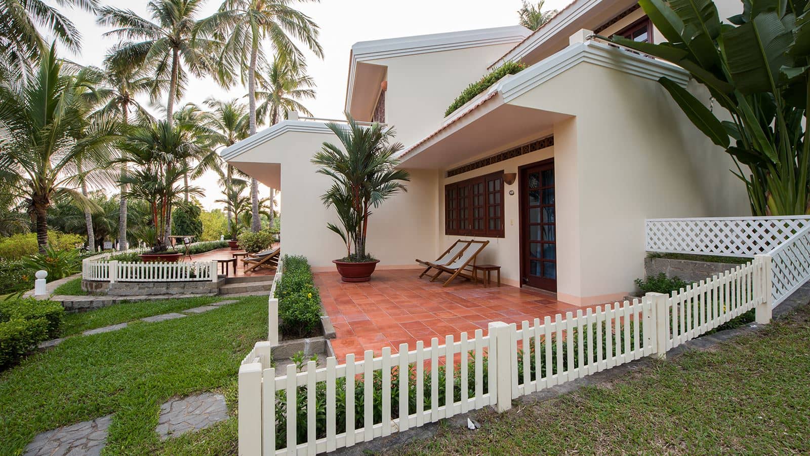 rooms-deluxe-room-with-balcony-child-without-extra-bed