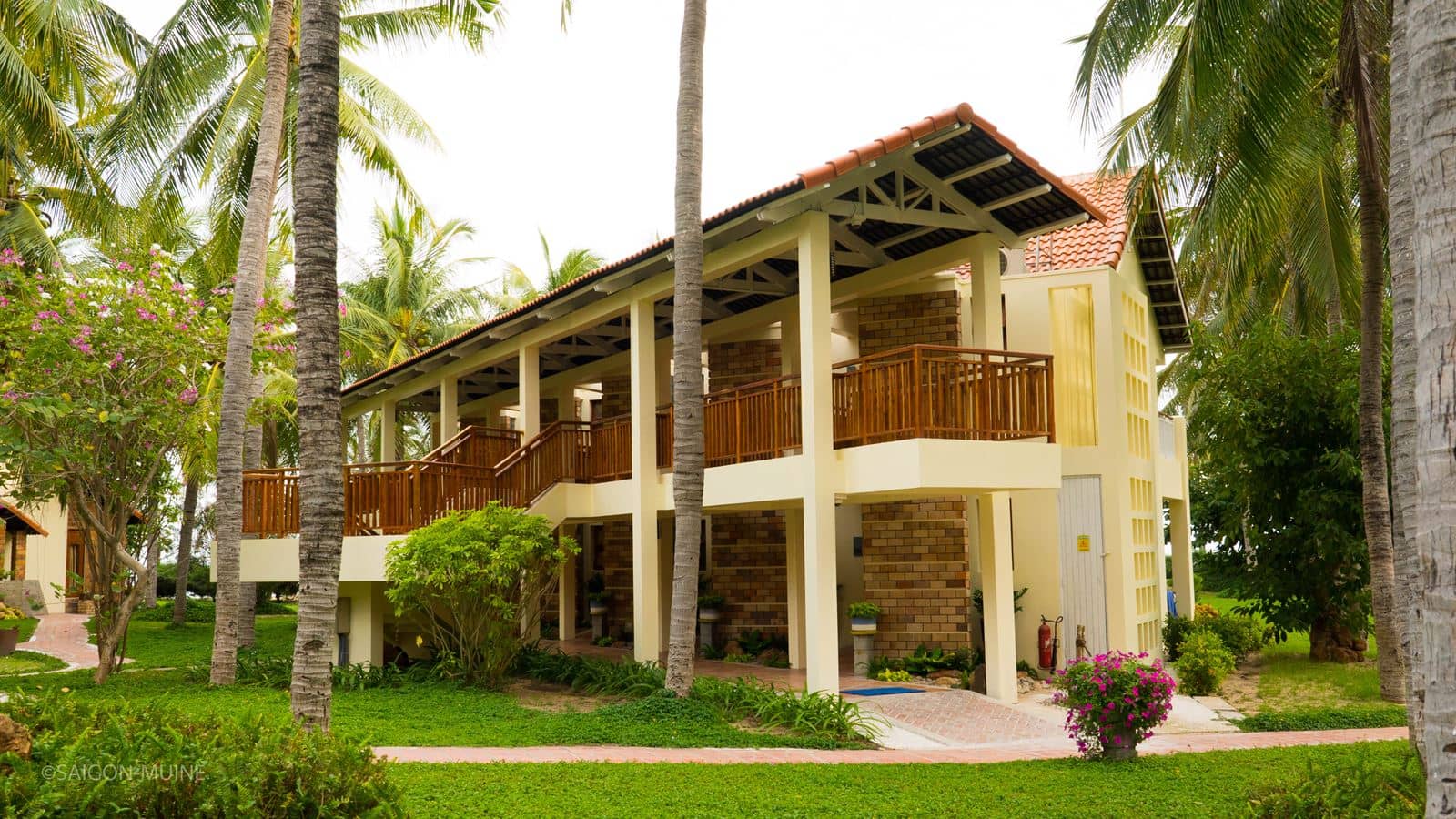 rooms-deluxe-sea-view-balcony-or-terrace