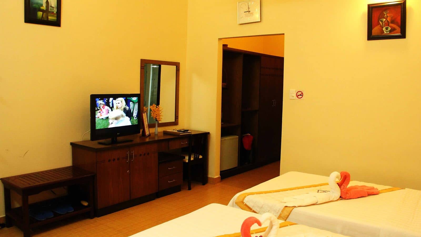 rooms-room-deluxe-nonsmoking-at-sea-side-with-balcony
