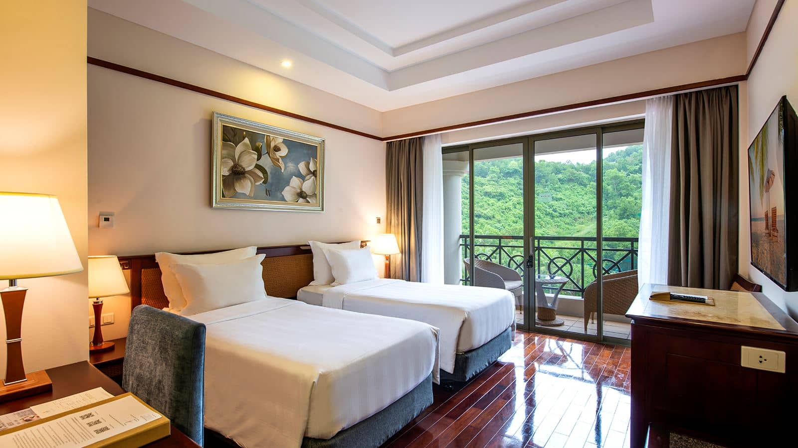 rooms-deluxe-room