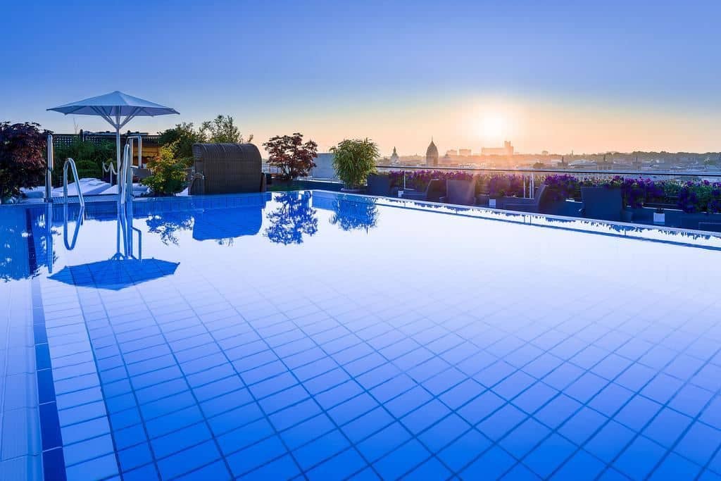 pools-outdoor-pool