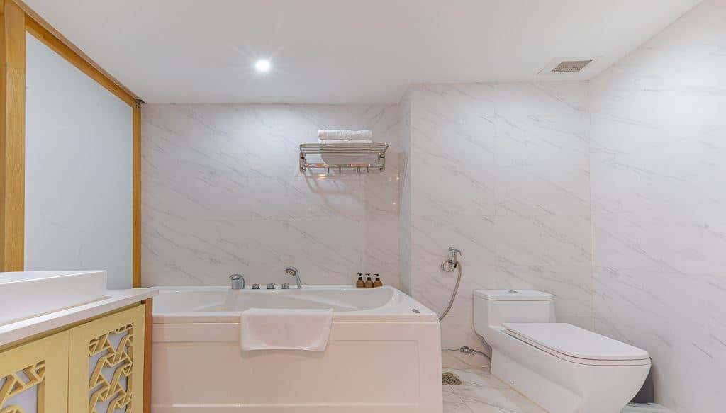 rooms-senior-deluxe-seaview