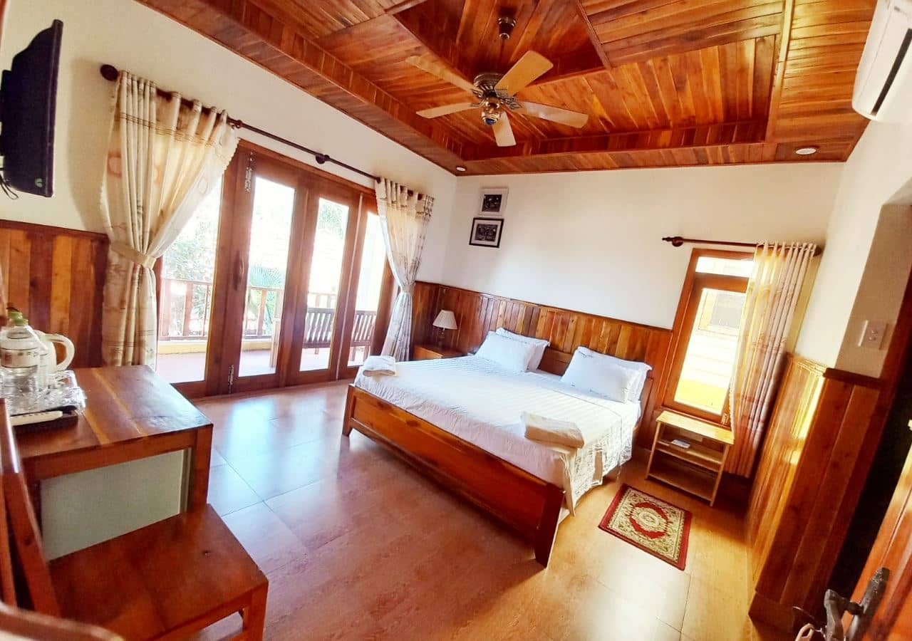 rooms-deluxe-double-roh-garden-view-with-terrace-child-without-extra-bed