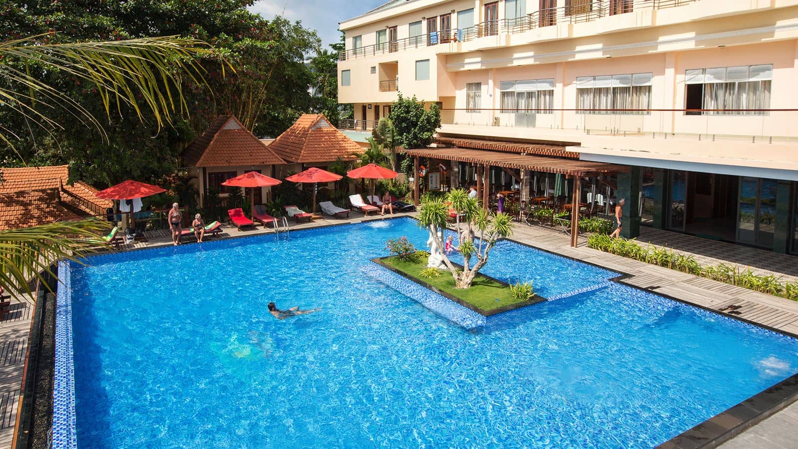 pools-outdoor-pool