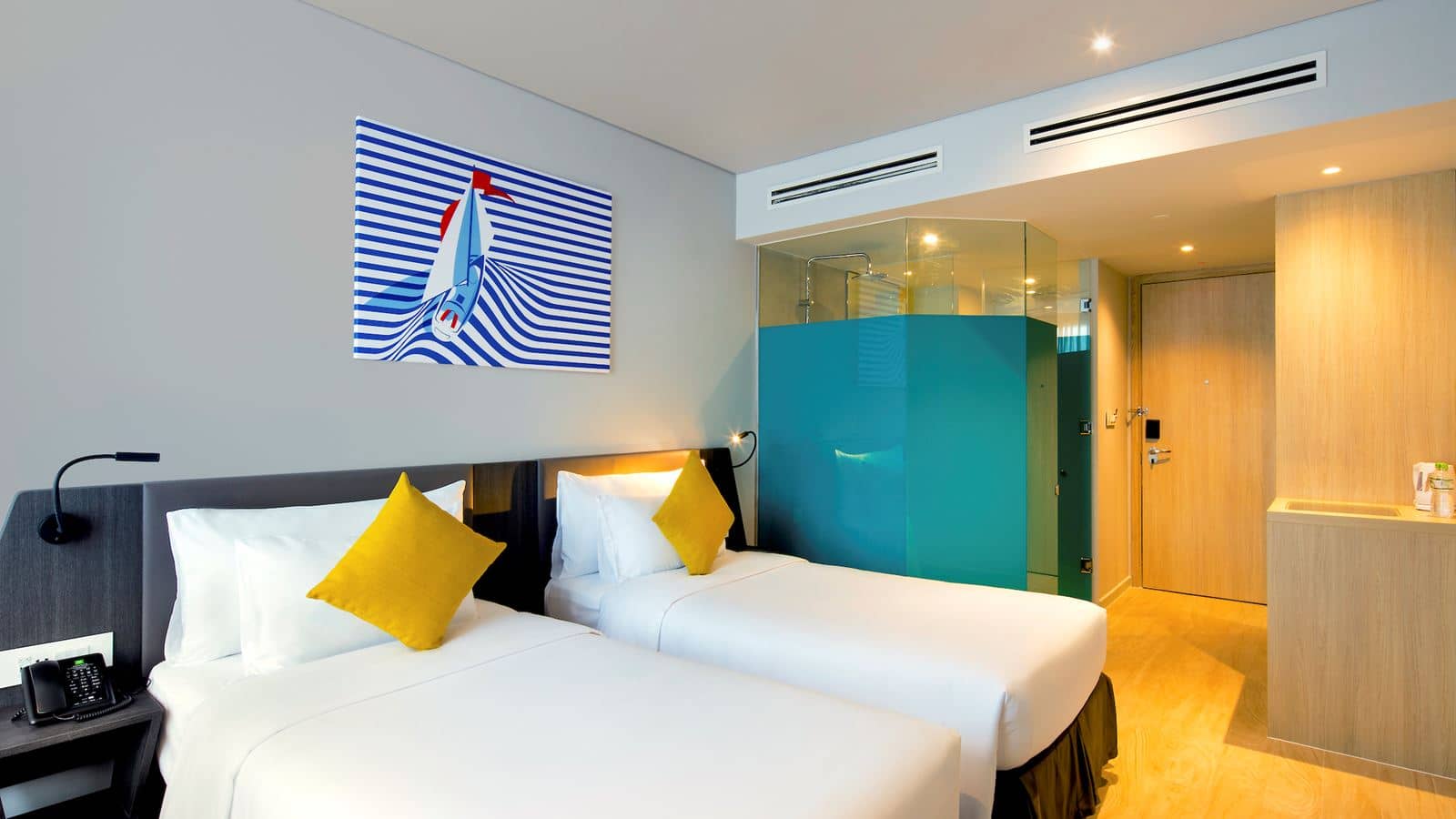 rooms-superior-room