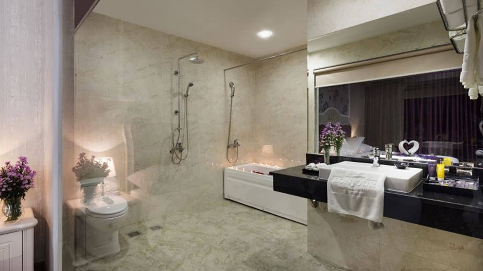 rooms-central-suite