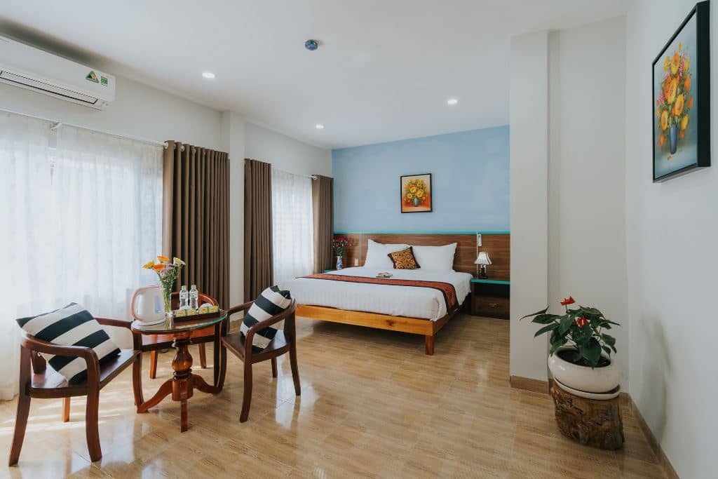 rooms-deluxe-double-garden-view-balcony