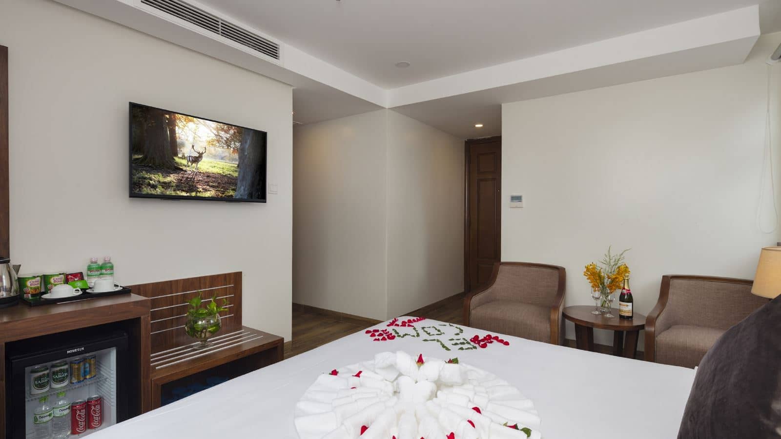 rooms-deluxe-city-view-no-extra-bed