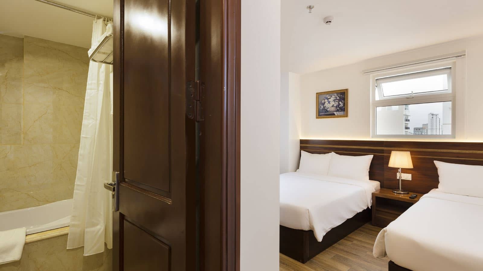 rooms-deluxe-city-view-no-extra-bed