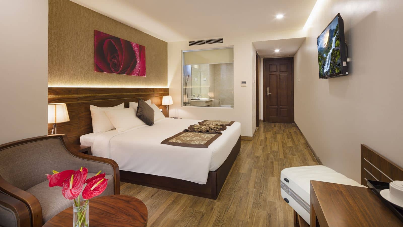 rooms-executive-ocean-view-with-balcony