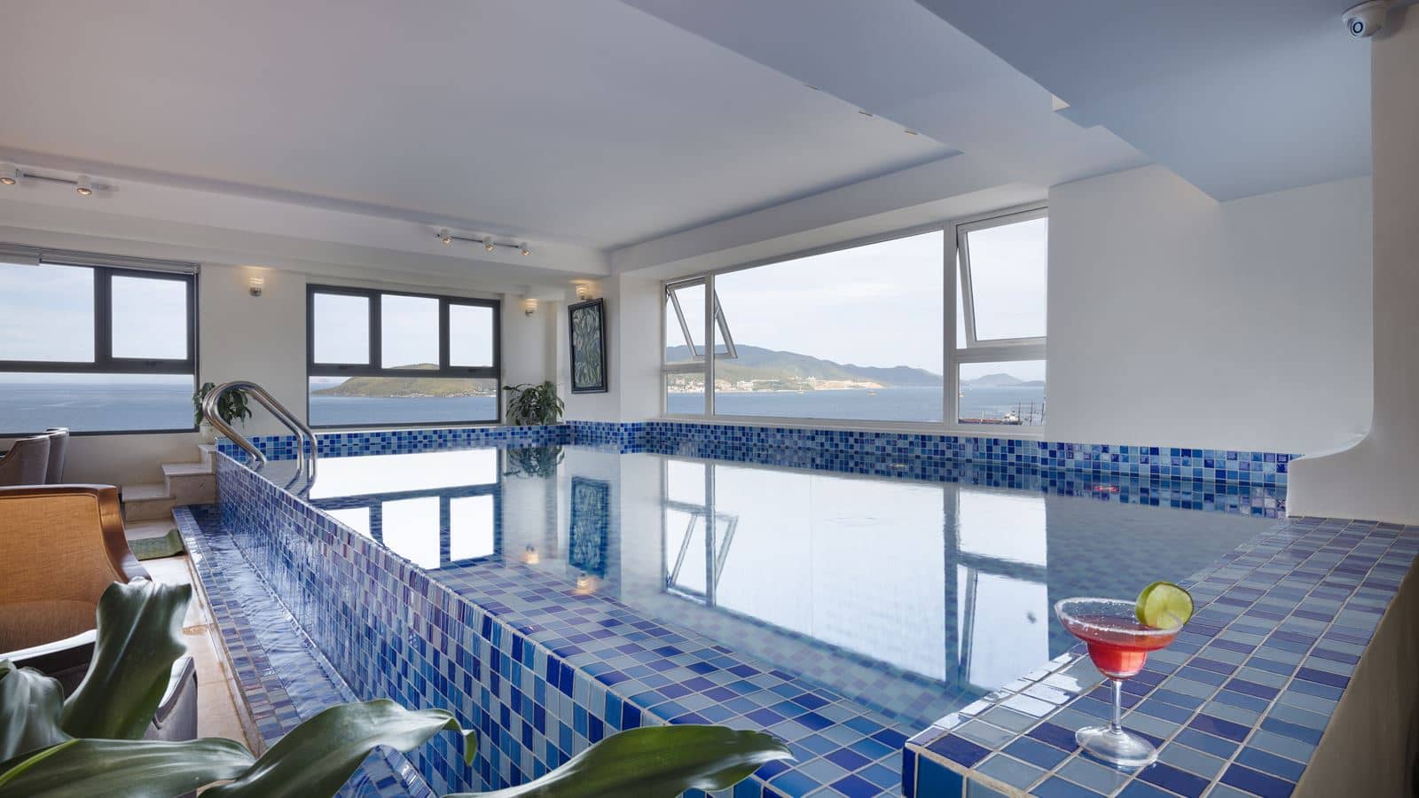 pools-indoor-pool